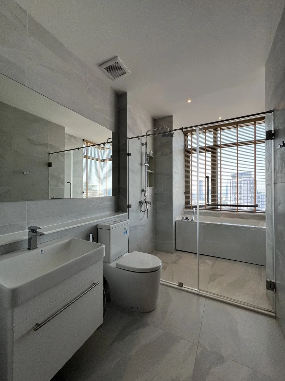 Property photos for Rhythm Ekkamai Estate