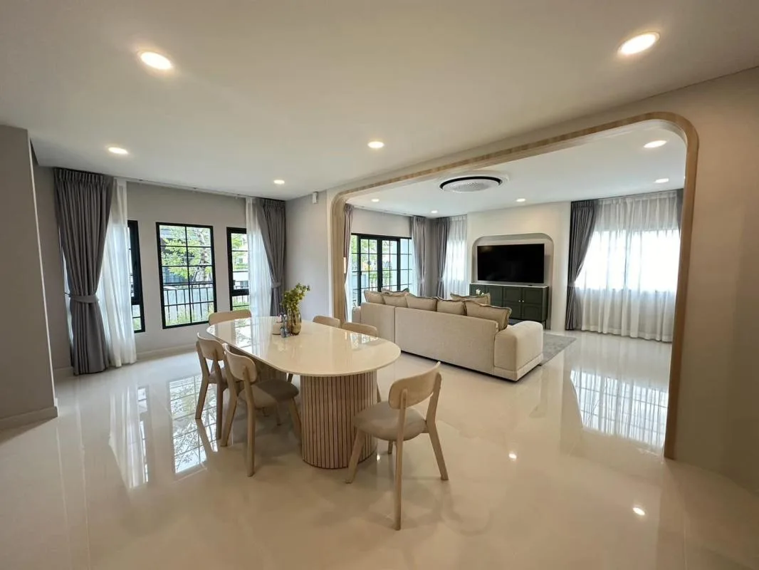 Property photos for Centro Bangna - Km.7