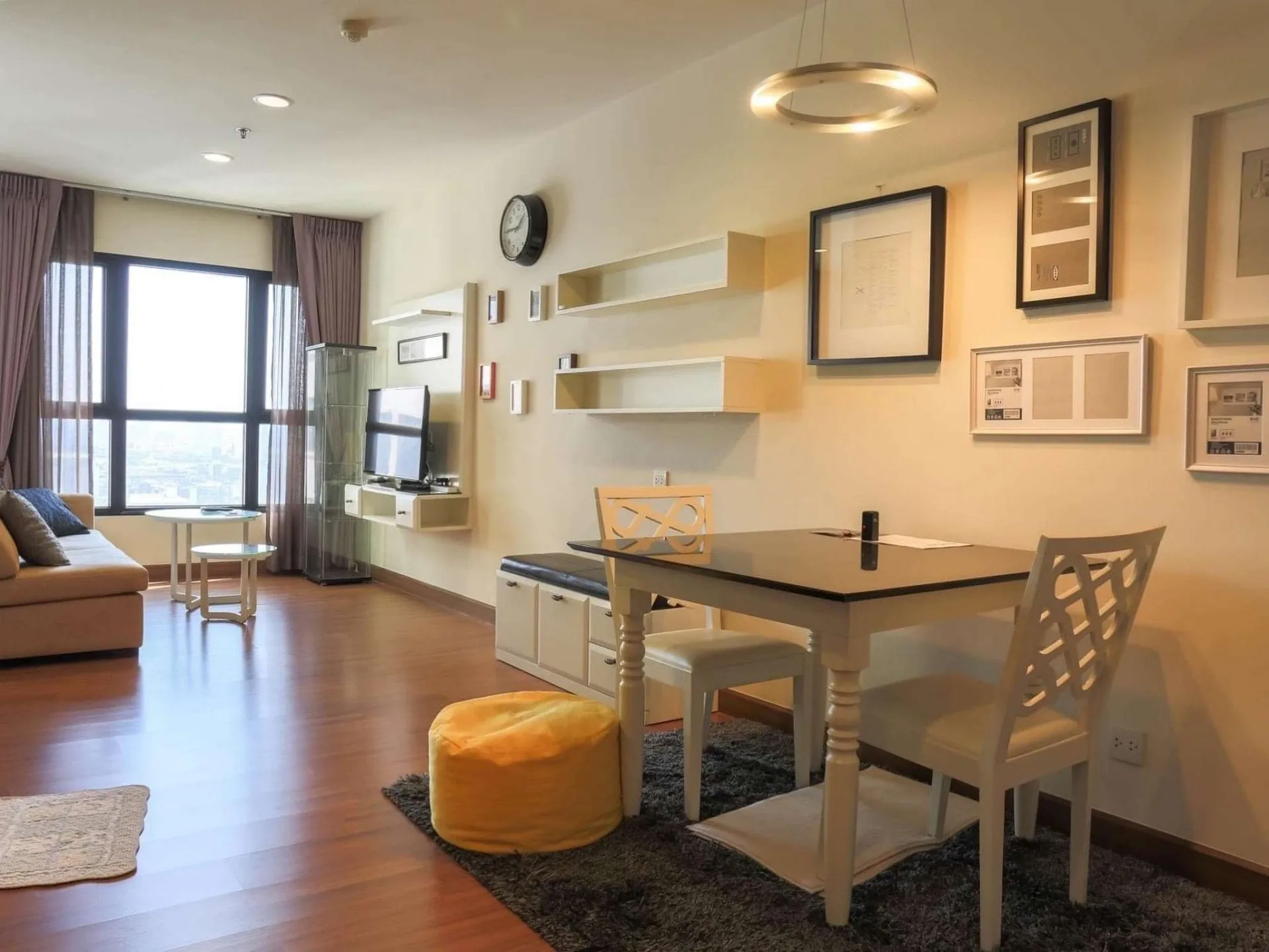Property photos for The Crest Phahonyothin 11