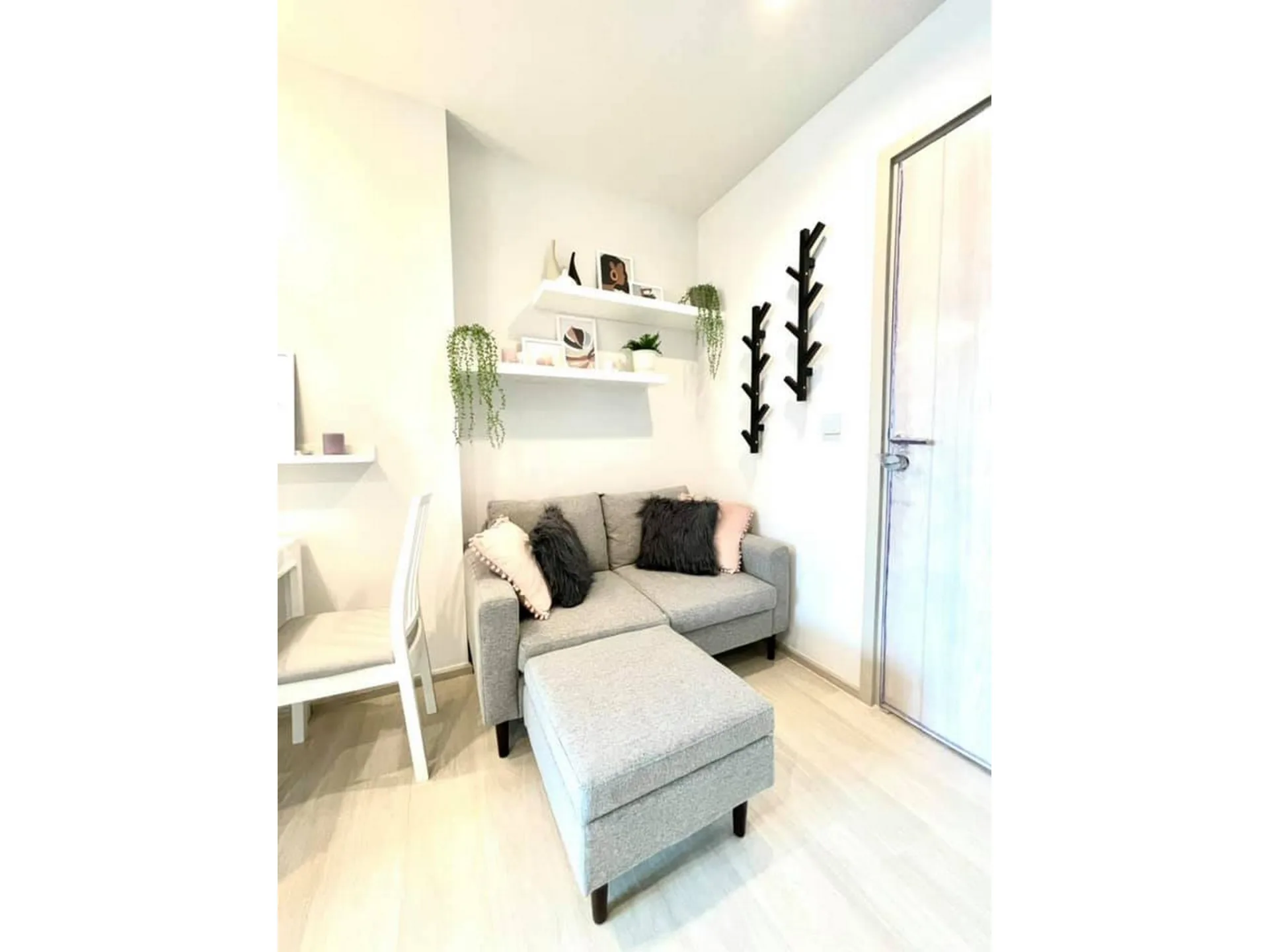 Property photos for Life One Wireless