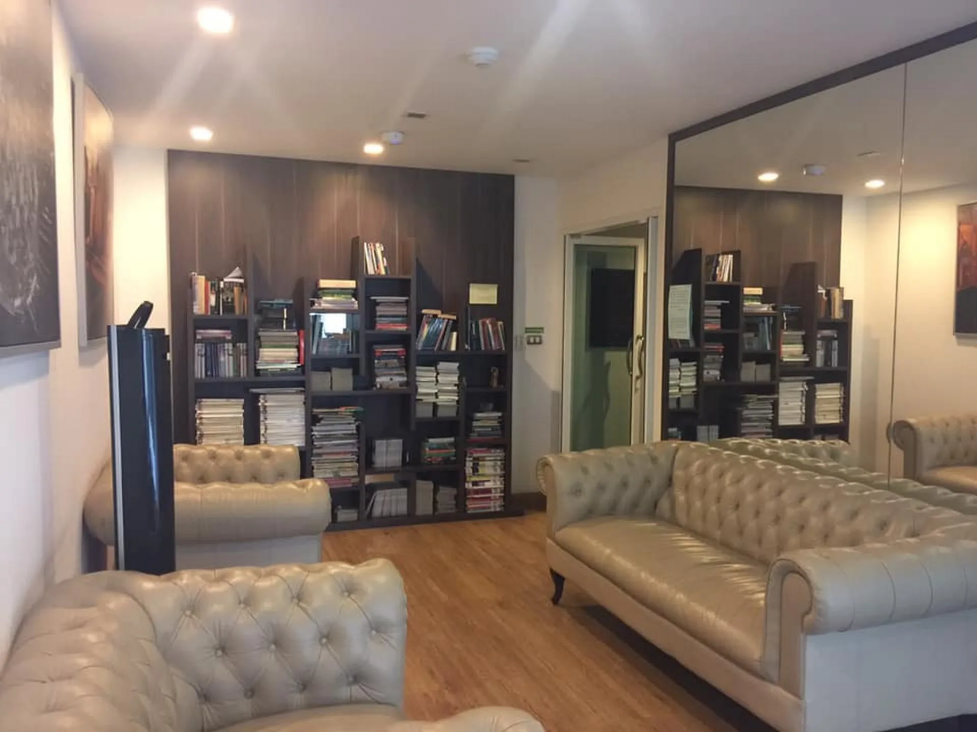 Property photos for Tree Condo LUXE Sukhumvit 52