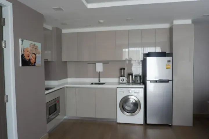 Property photos for Dazzle Sukhumvit 7