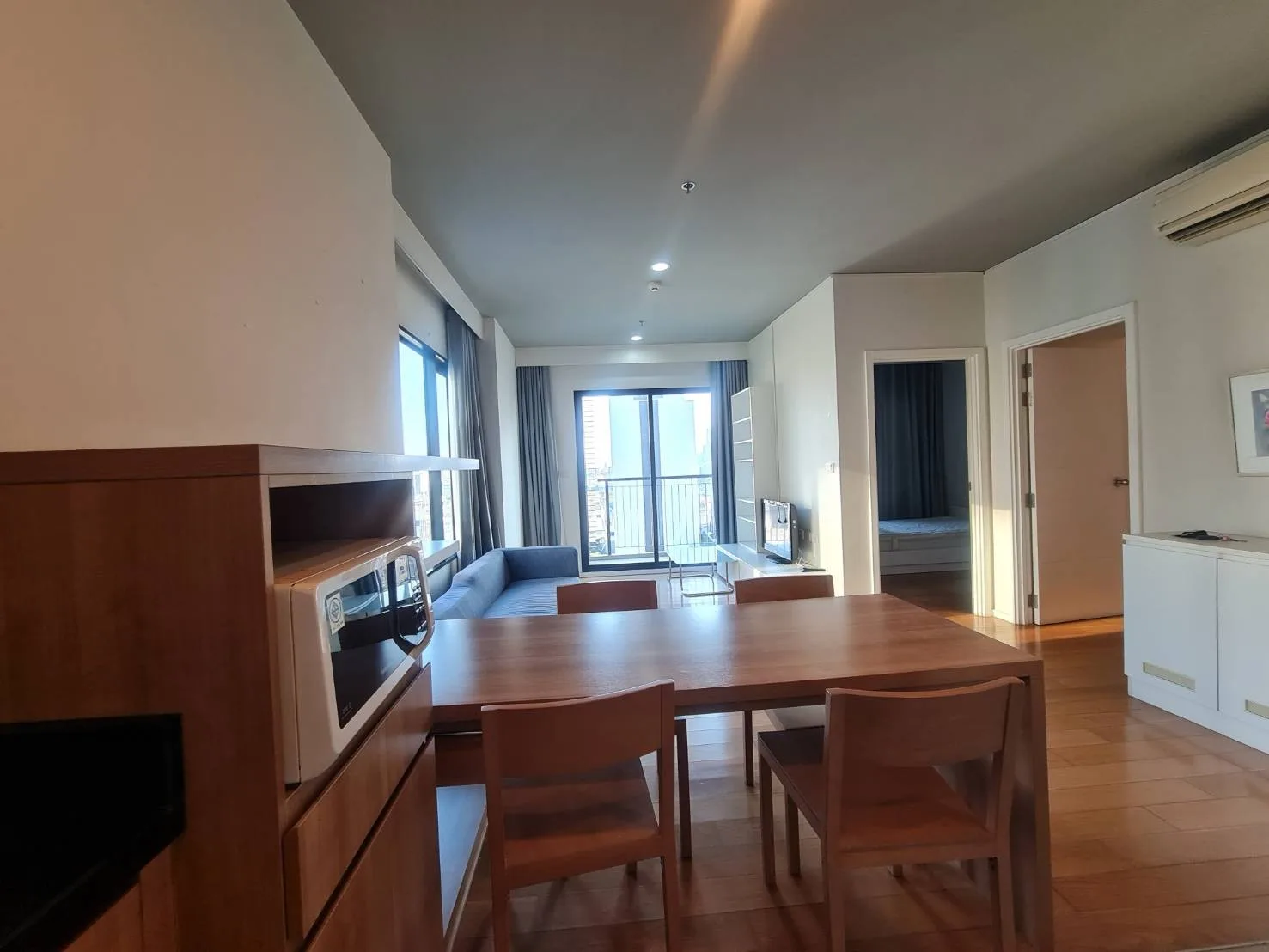 Property photos for Blocs 77