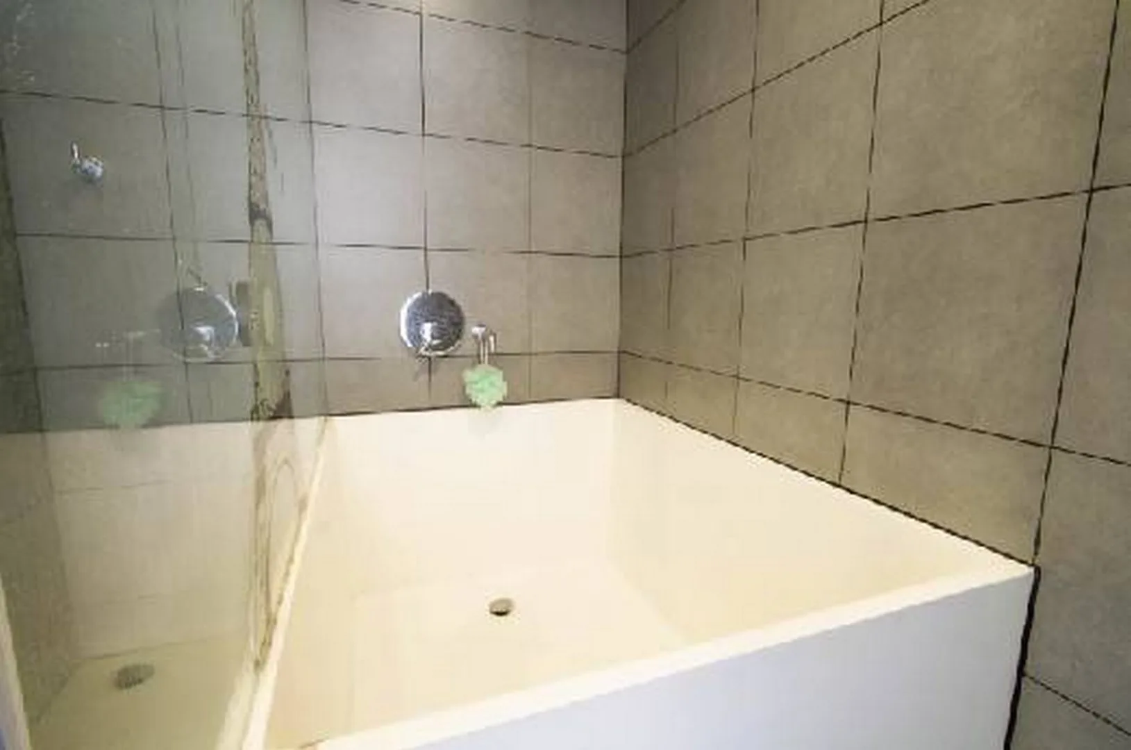 Property photos for Siamese Ratchakru
