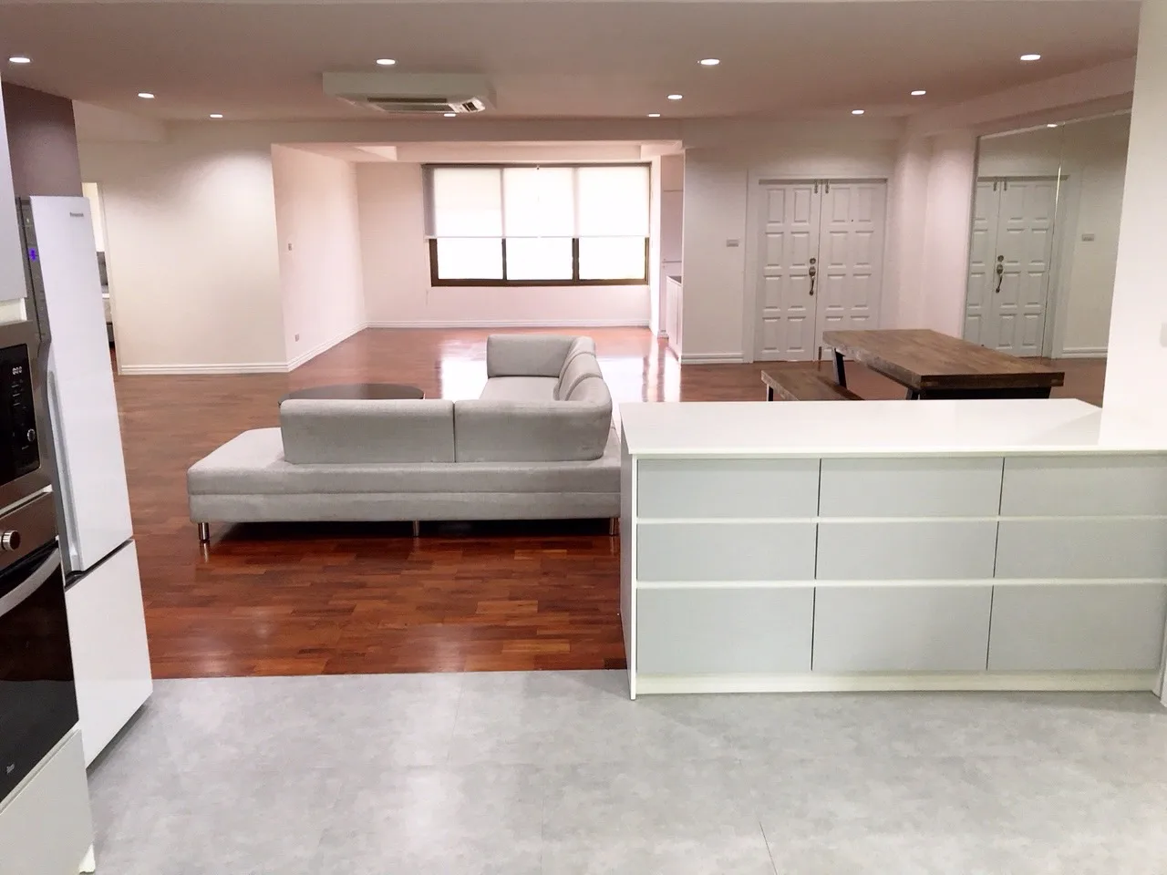 Property photos for Thonglor Garden