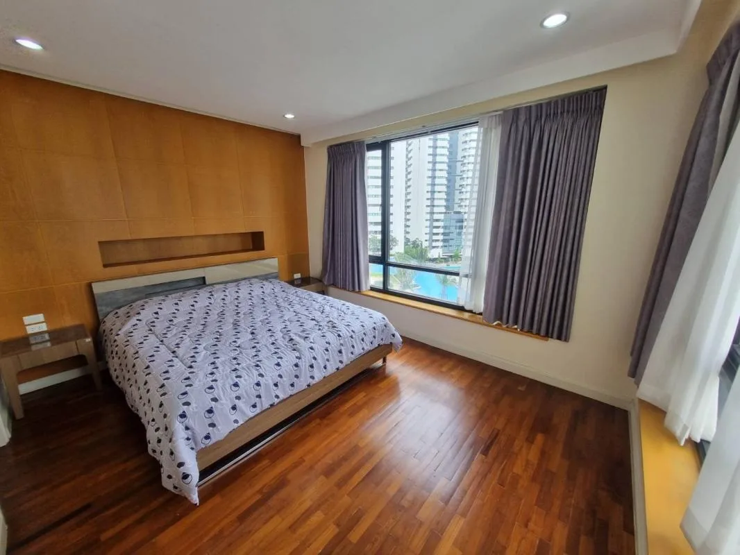 Property photos for Baan Piya Sathorn