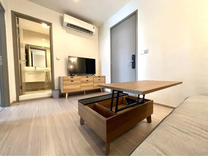 Property photos for Life Asoke Hype