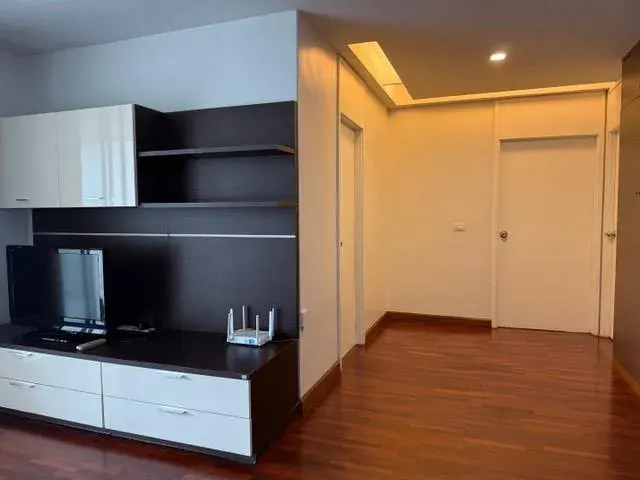 Property photos for Newton Tower