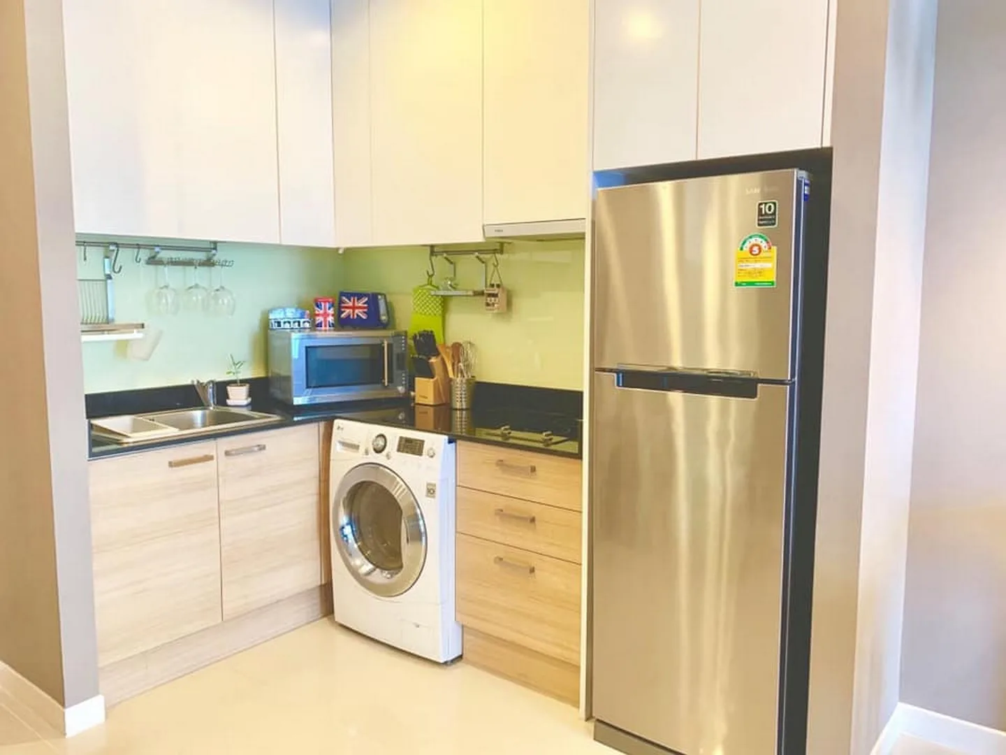 Property photos for Circle Condominium