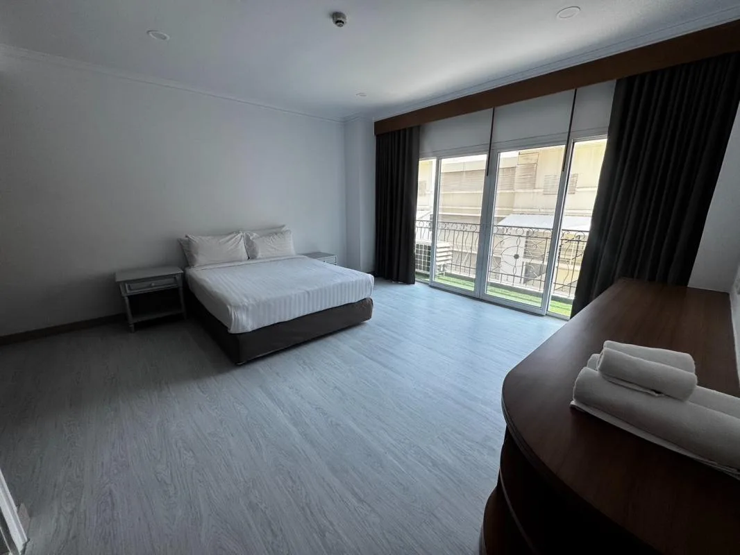 Property photos for Chaidee Mansion