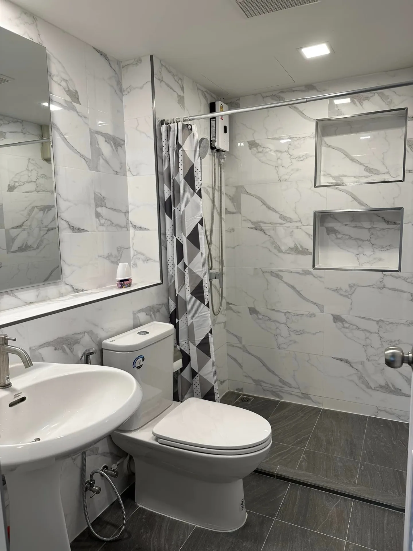 Property photos for Thonglor Tower