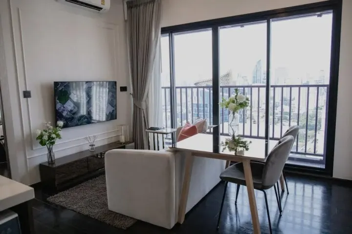 Property photos for Park Origin Thonglor