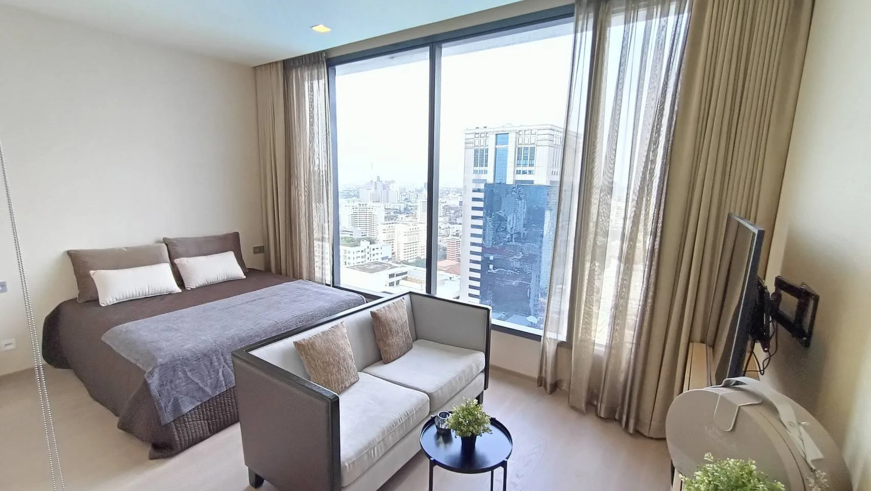 Property photos for The Esse Asoke