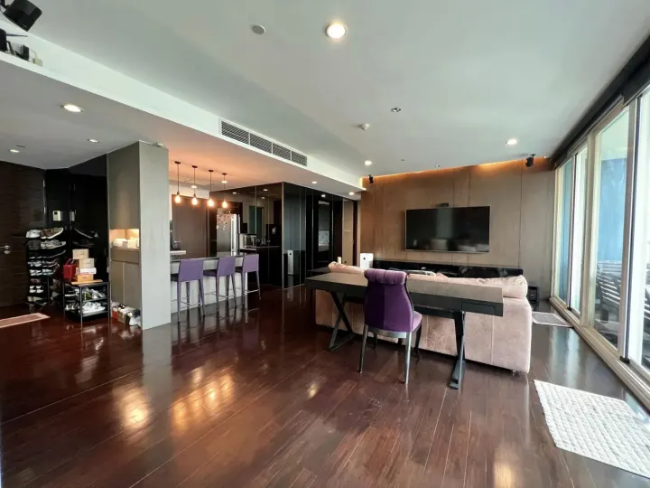 Property photos for Watermark Chaophraya