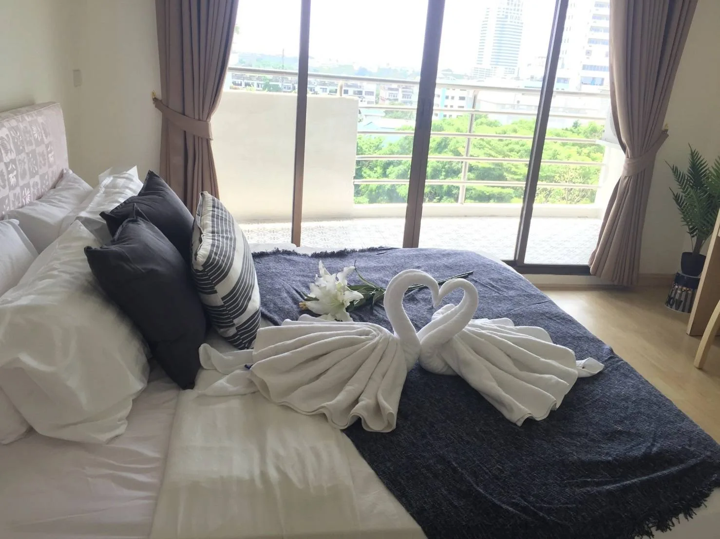 Property photos for Flora Ville