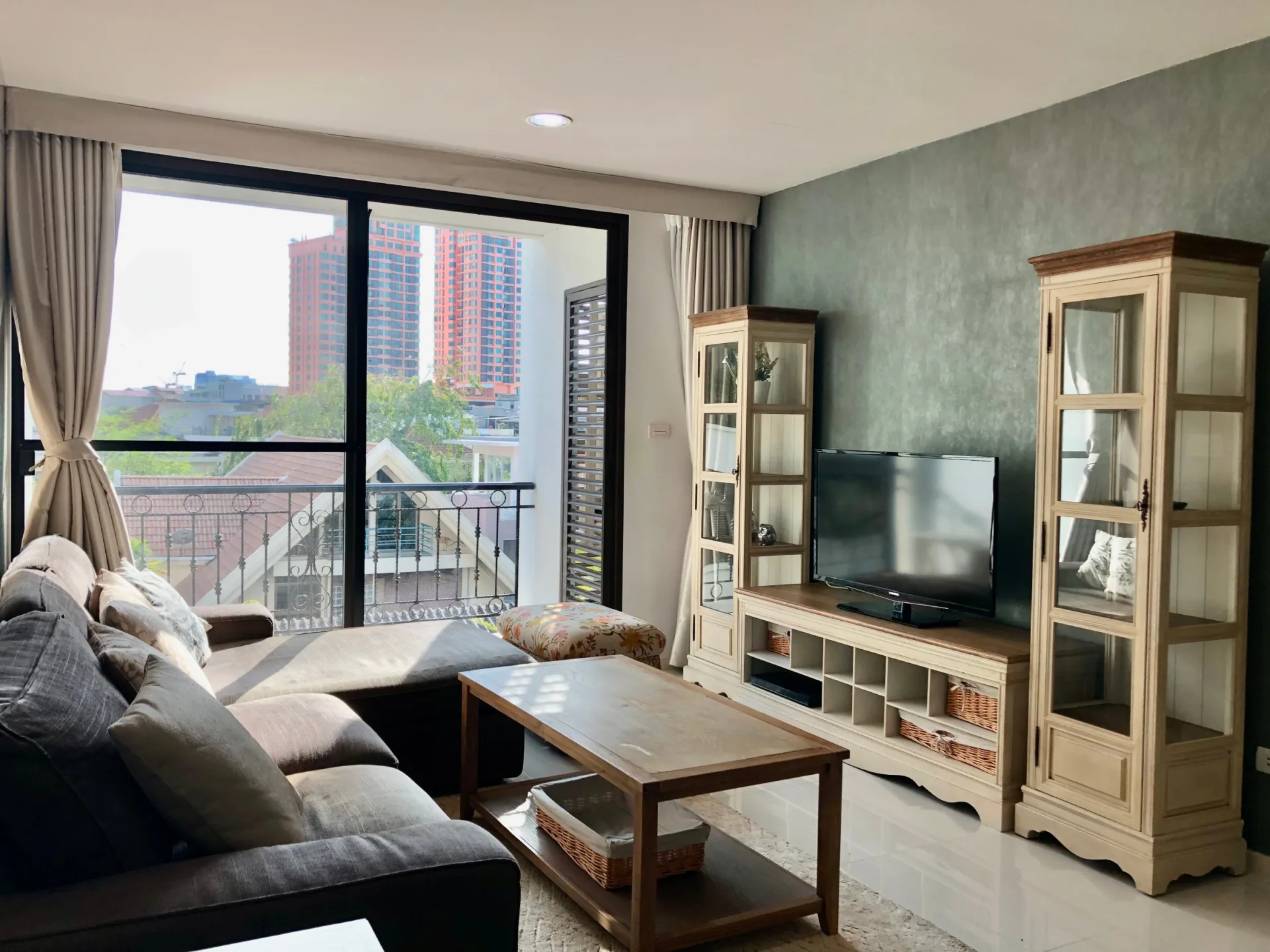 Property photos for Pearl Residences Sukhumvit 24
