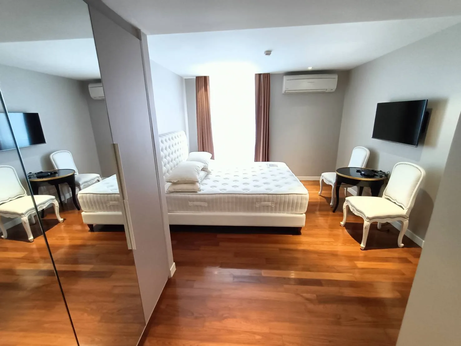 Property photos for La Citta Penthouse