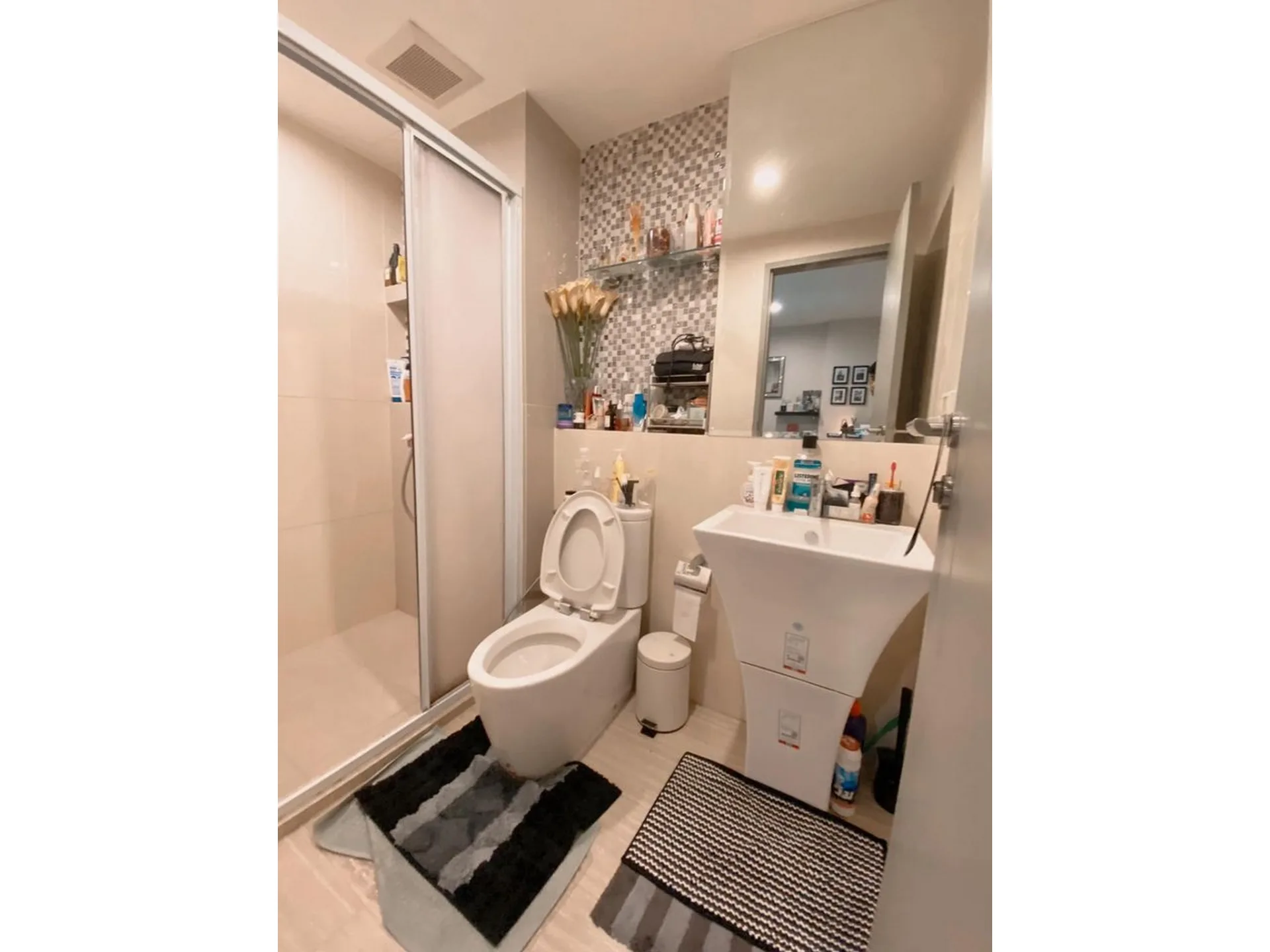 Property photos for Life Ratchadapisek