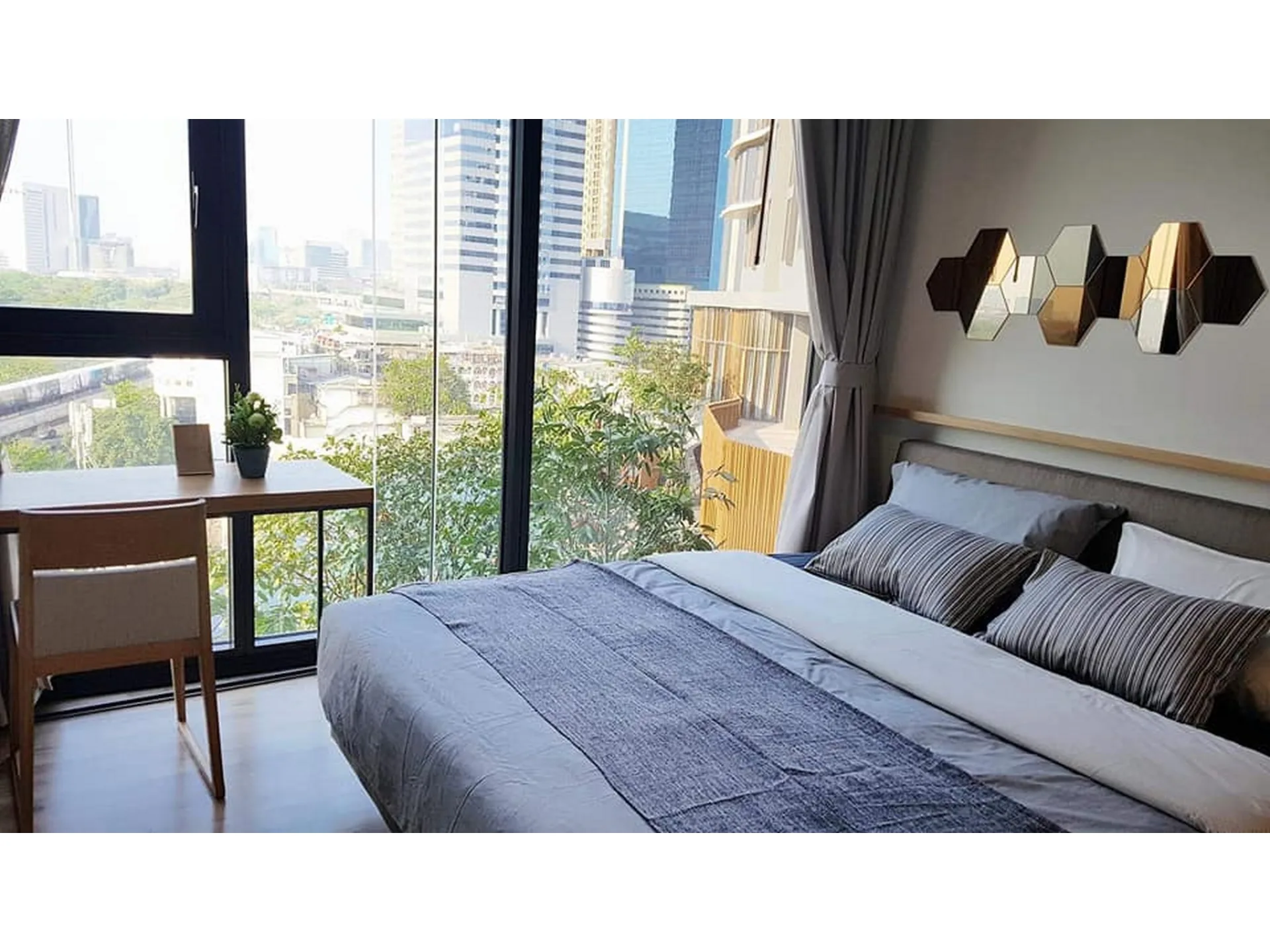 Property photos for THE LINE Jatujak - Mochit