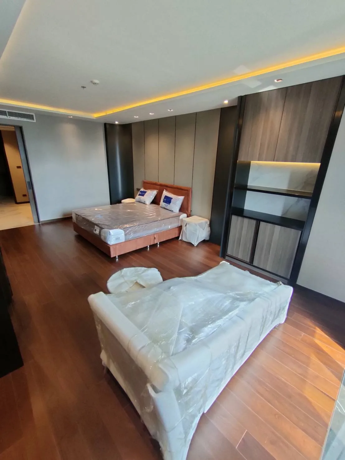 Property photos for Polaris Residence