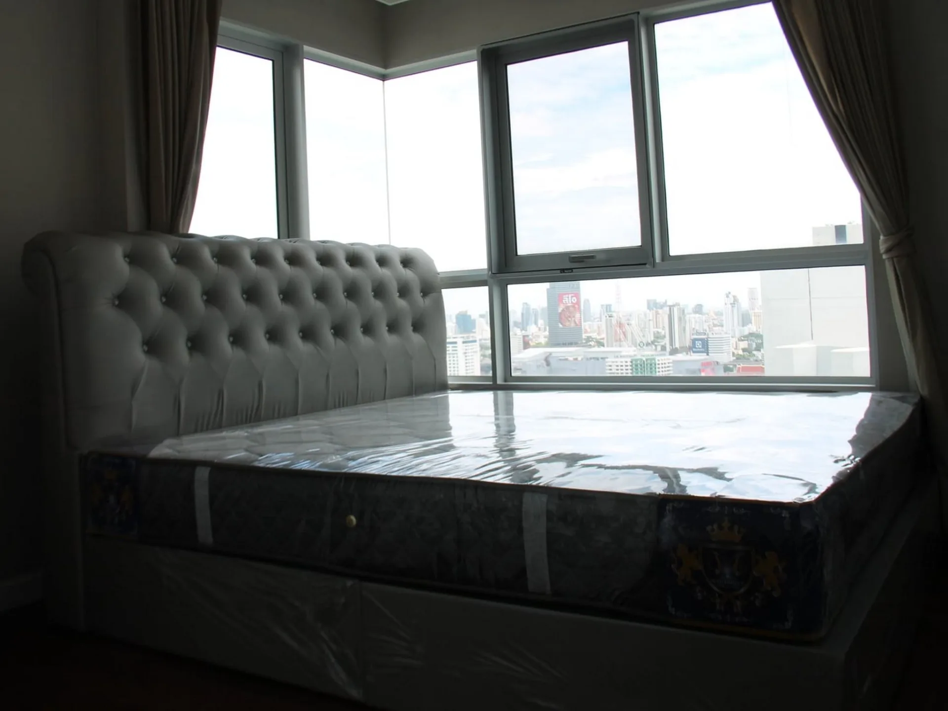 Property photos for Belle Grand Rama 9