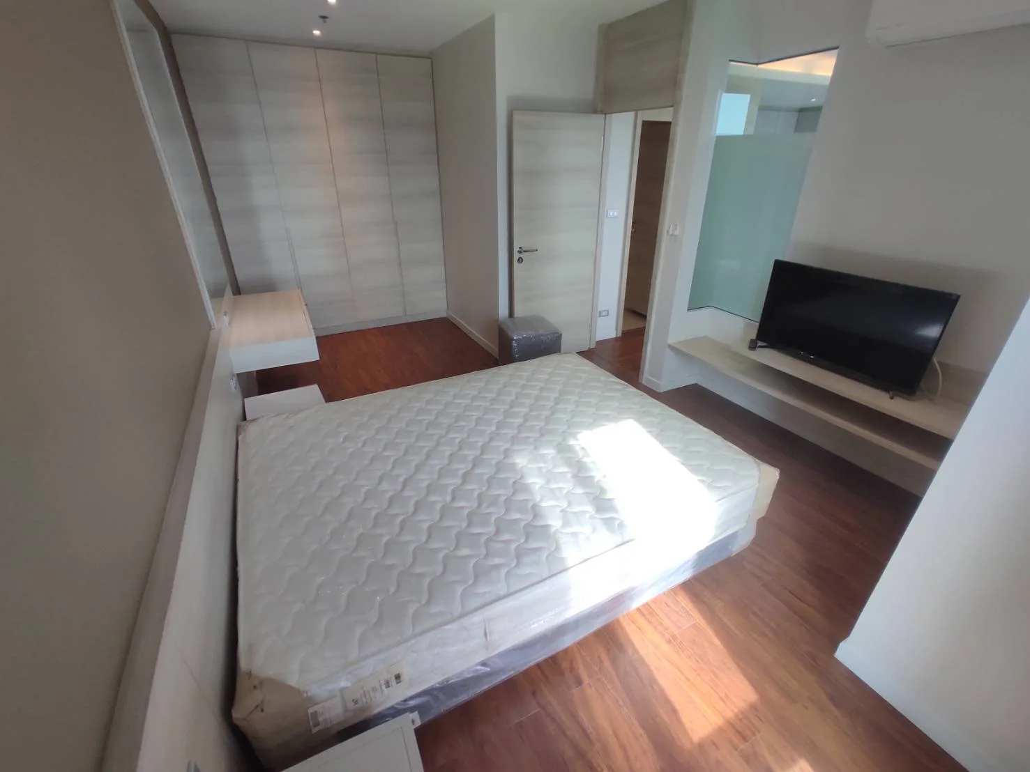 Property photos for Baan Santisuk Sukhumvit 38