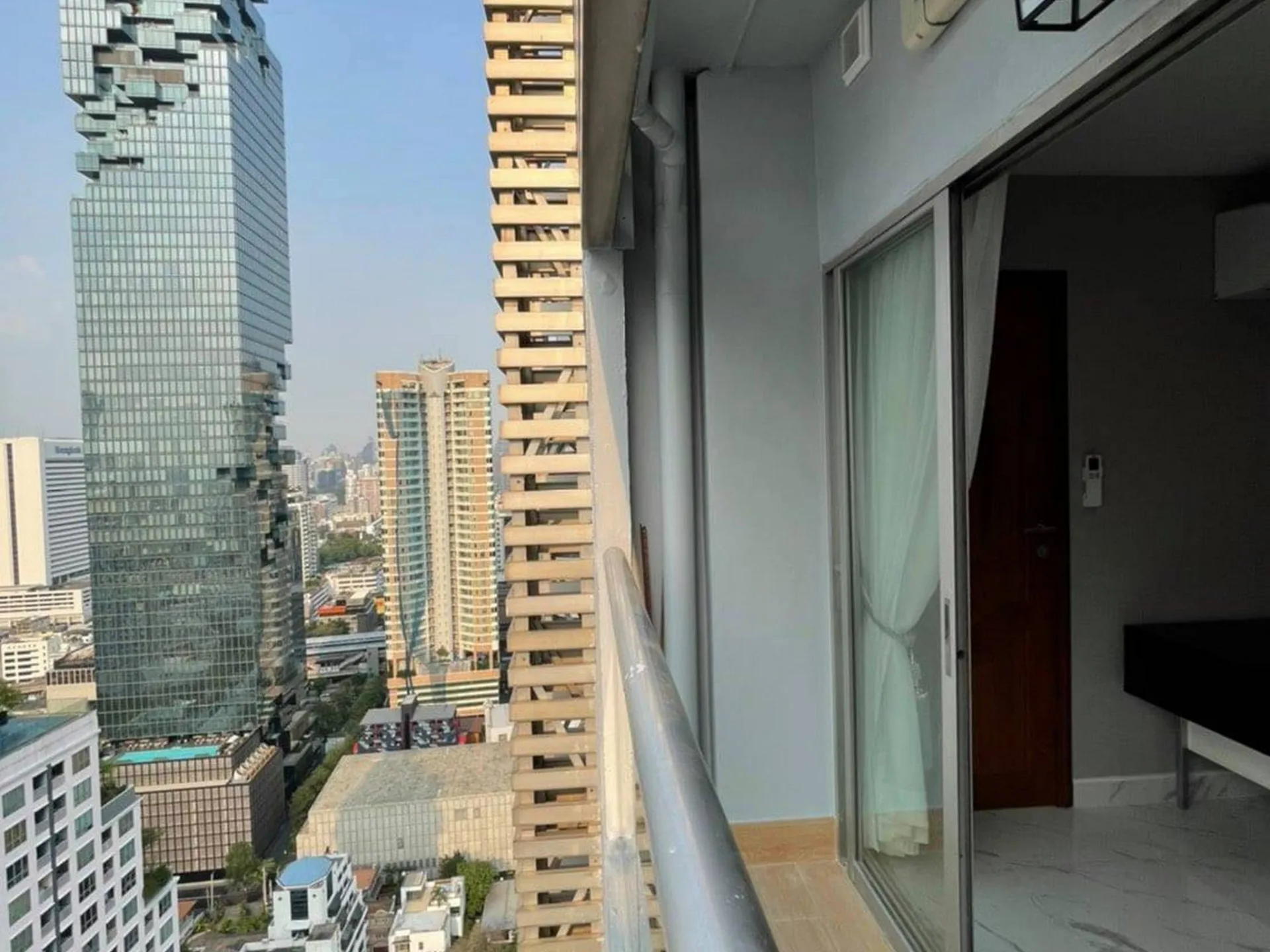Property photos for Silom Suite