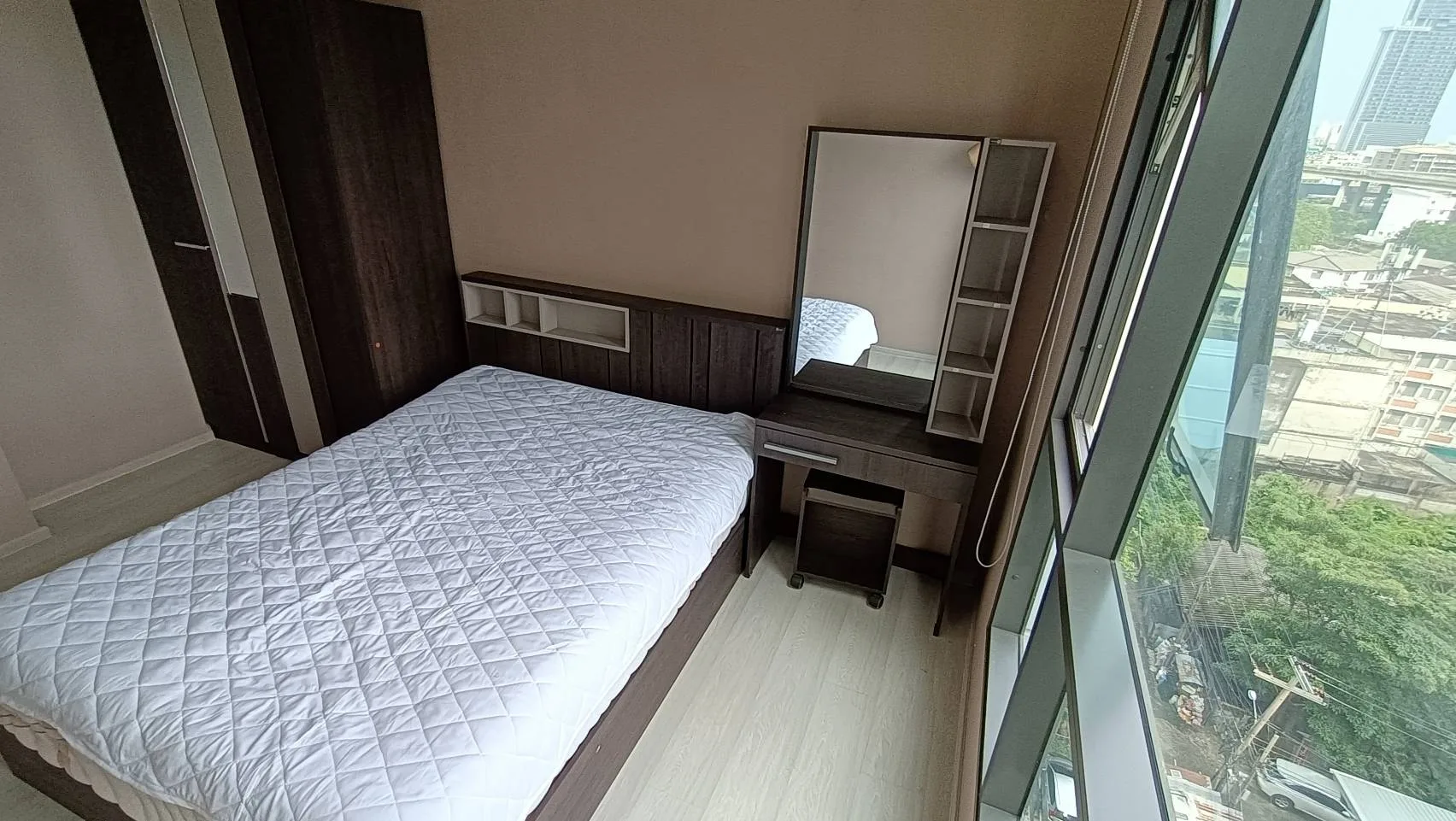 Property photos for Life Sukhumvit 48