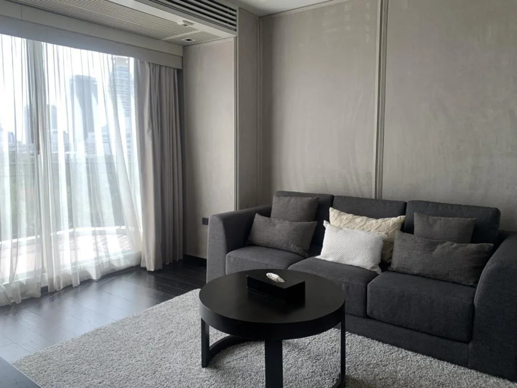 Property photos for The Crest Sukhumvit 24