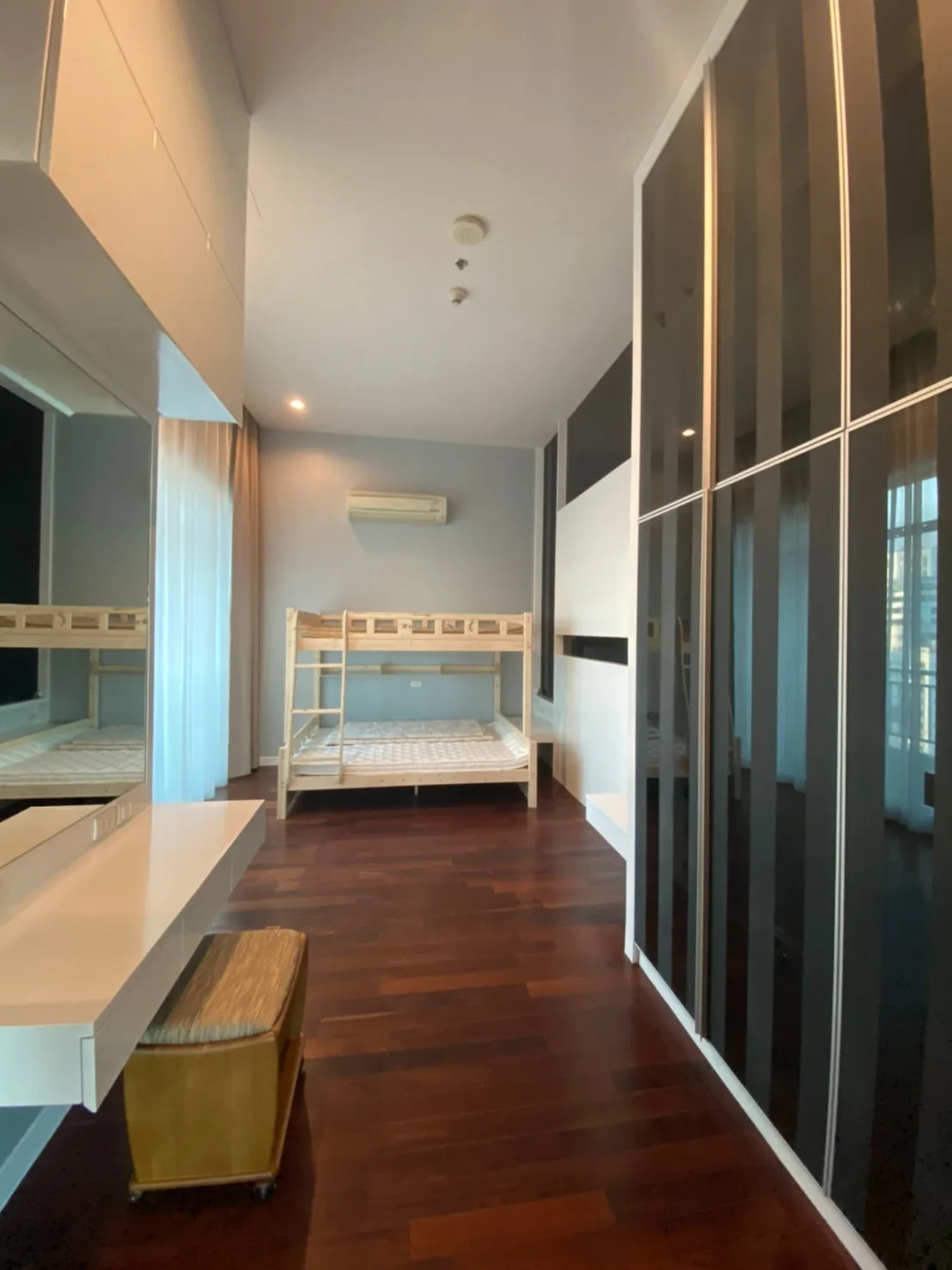 Property photos for Circle Condominium