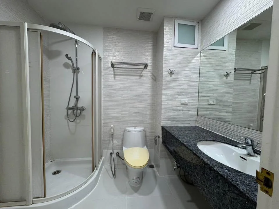 Property photos for Baan Thanon Sarasin