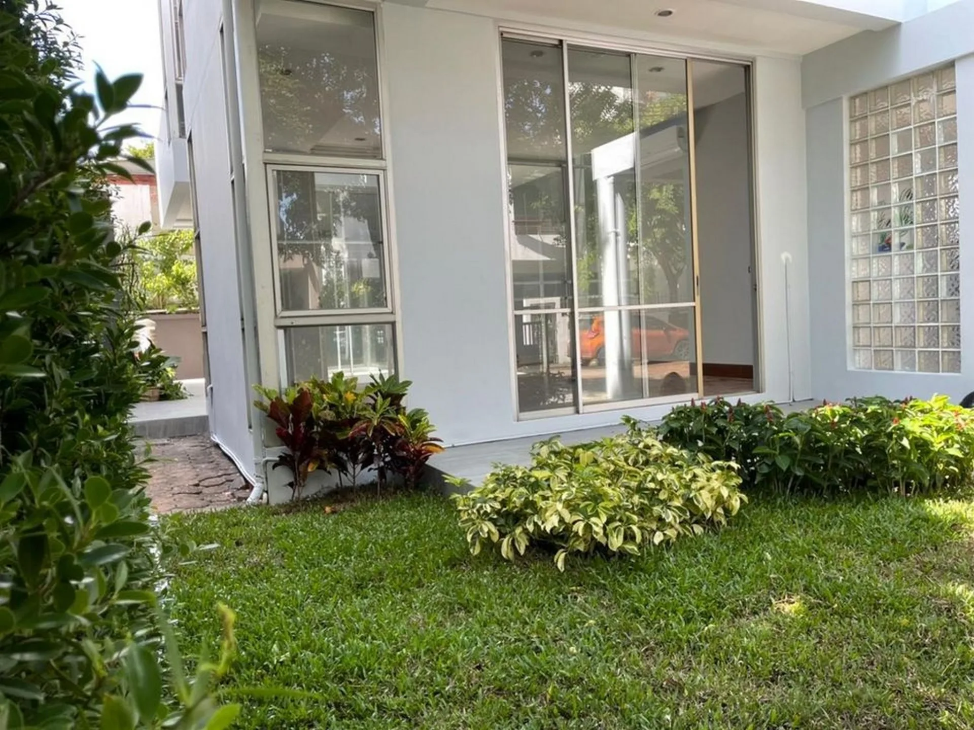 Property photos for Home Place Sukhumvit 71