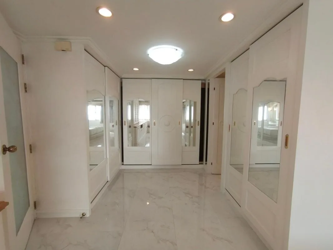 Property photos for 38 Mansion