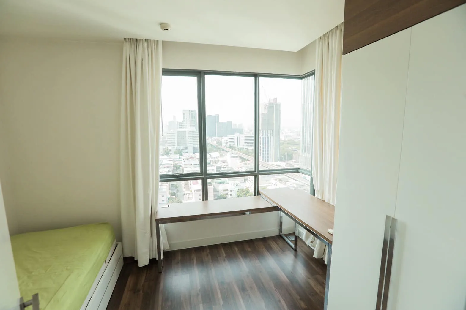 Property photos for The Room Sukhumvit 62