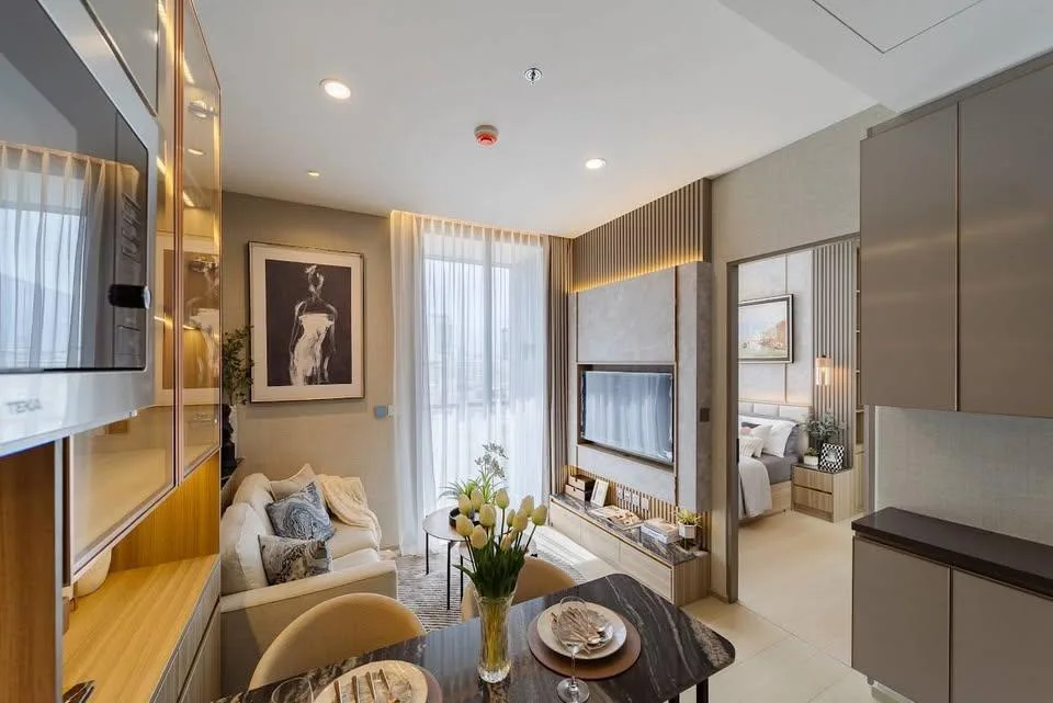 Property photos for The Extro Phayathai-rangnam