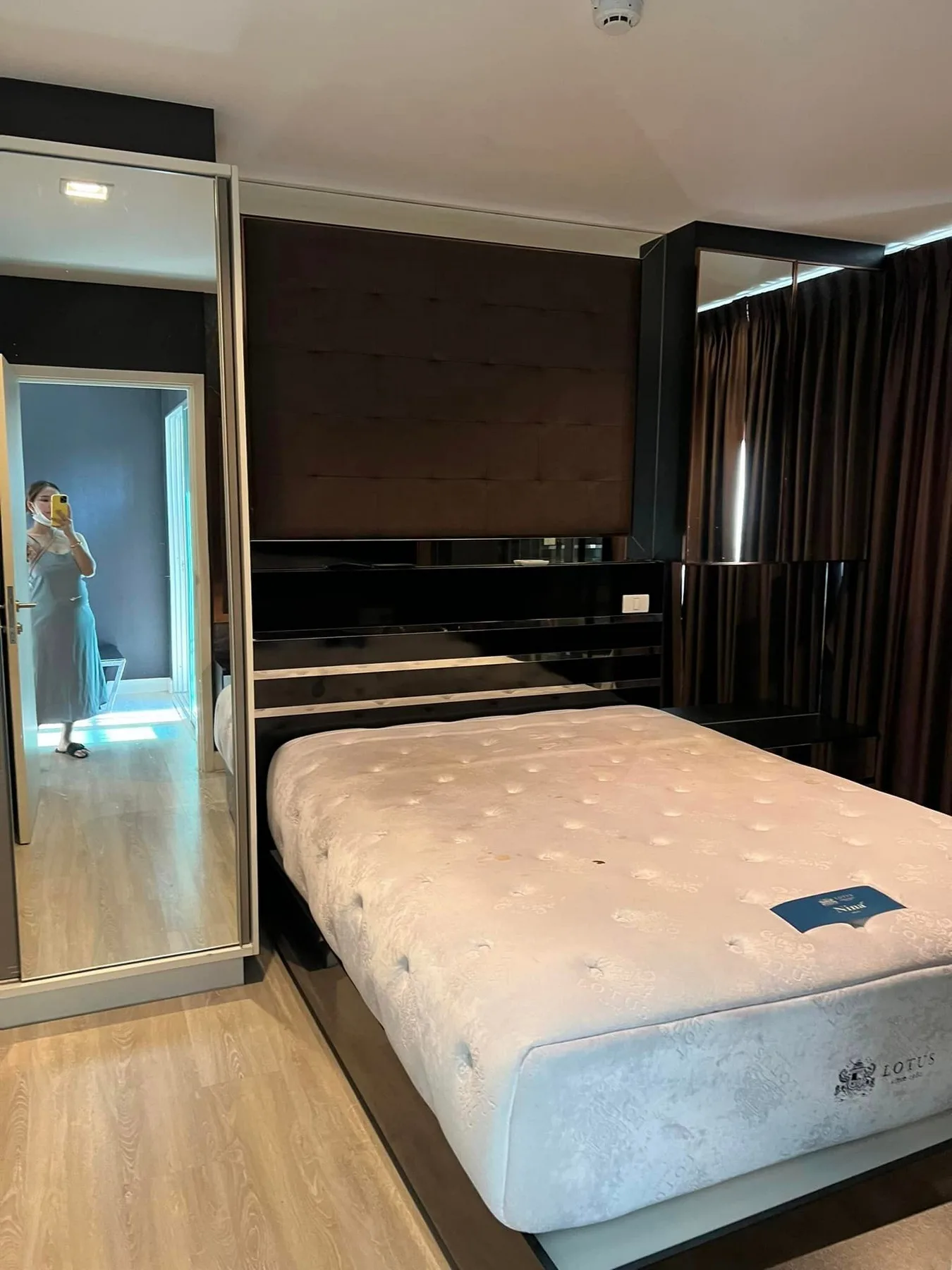 Property photos for Metro Luxe Kaset
