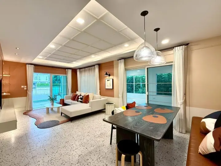 Property photos for Villaggio Srinakarin-bangna