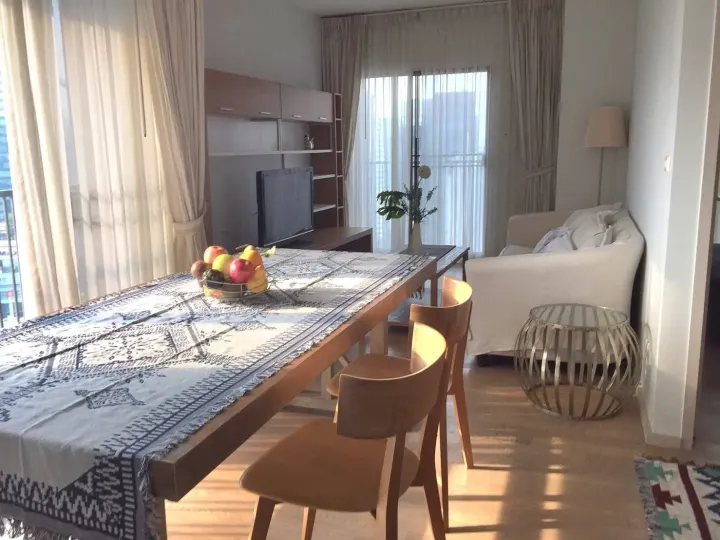 Property photos for Noble Refine