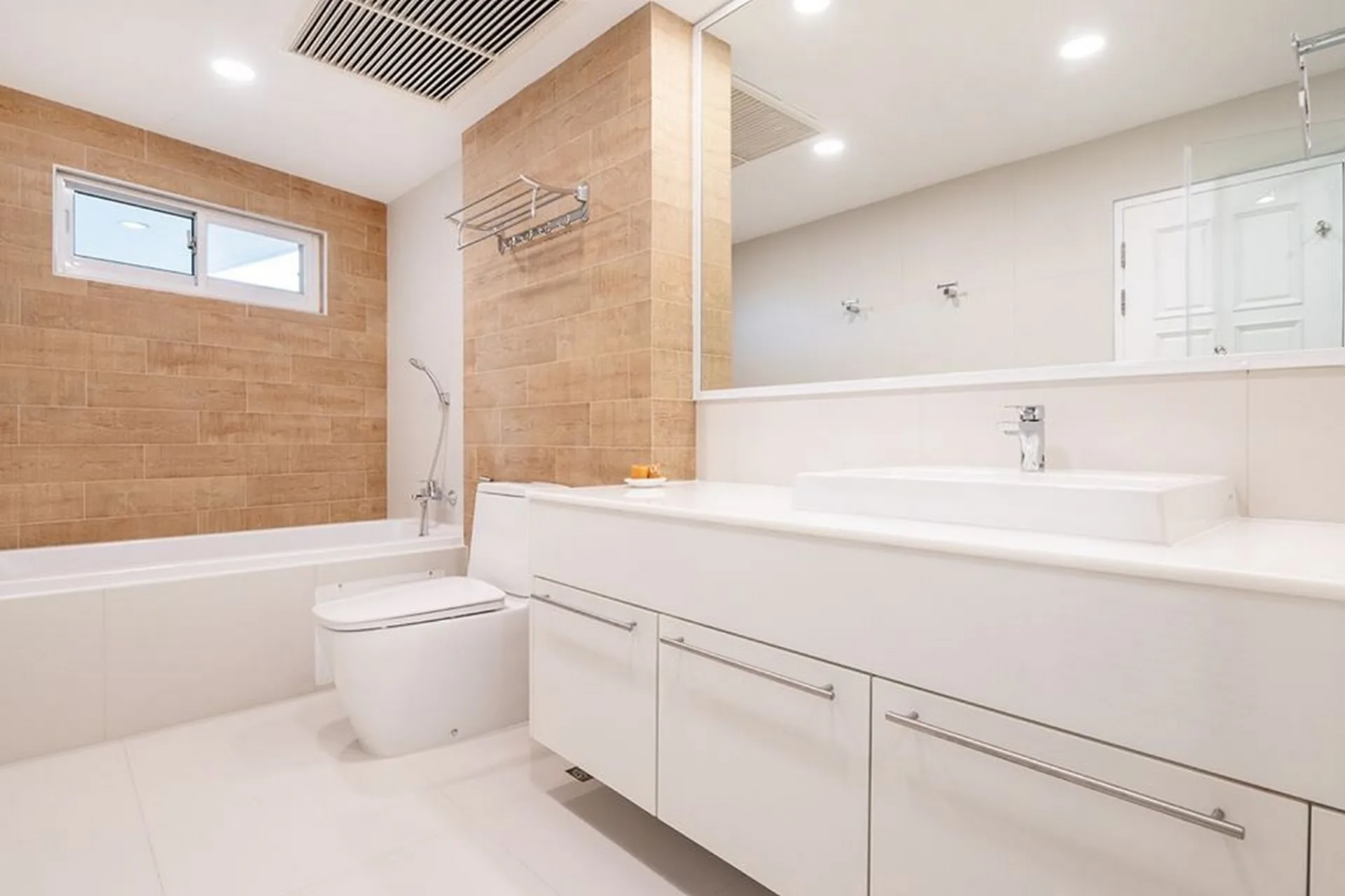 Property photos for Fifty Fifth Tower