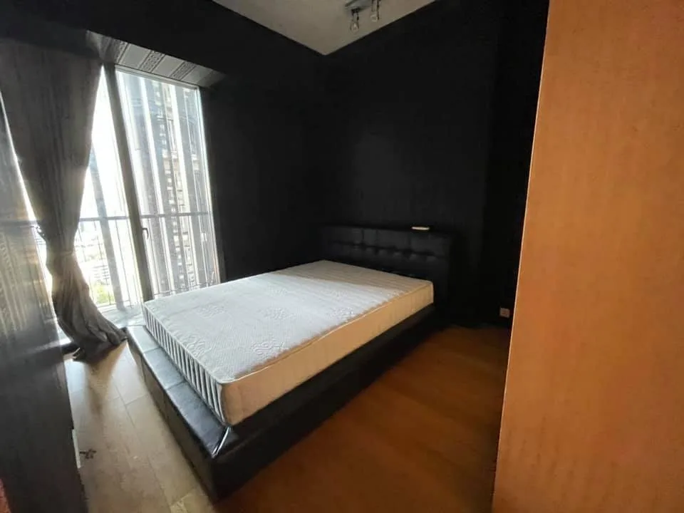 Property photos for The Met