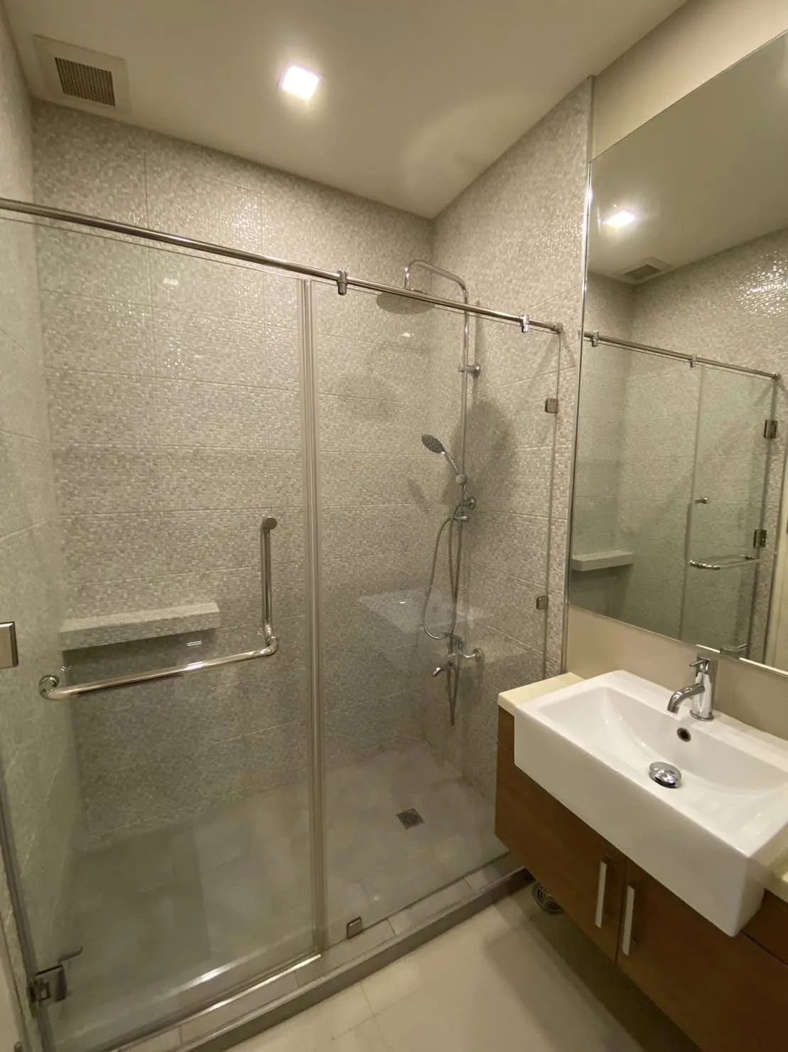 Property photos for Noble Reveal