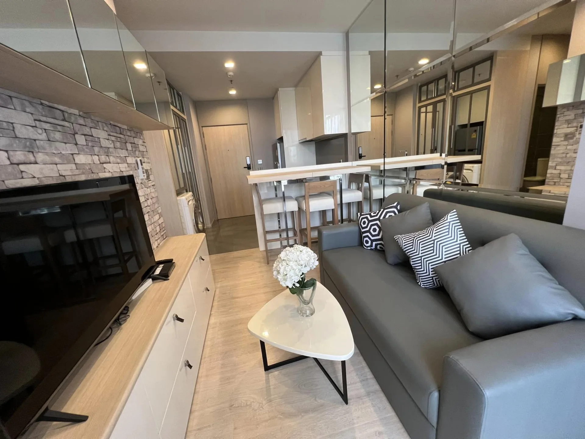 Property photos for M Thonglor 10