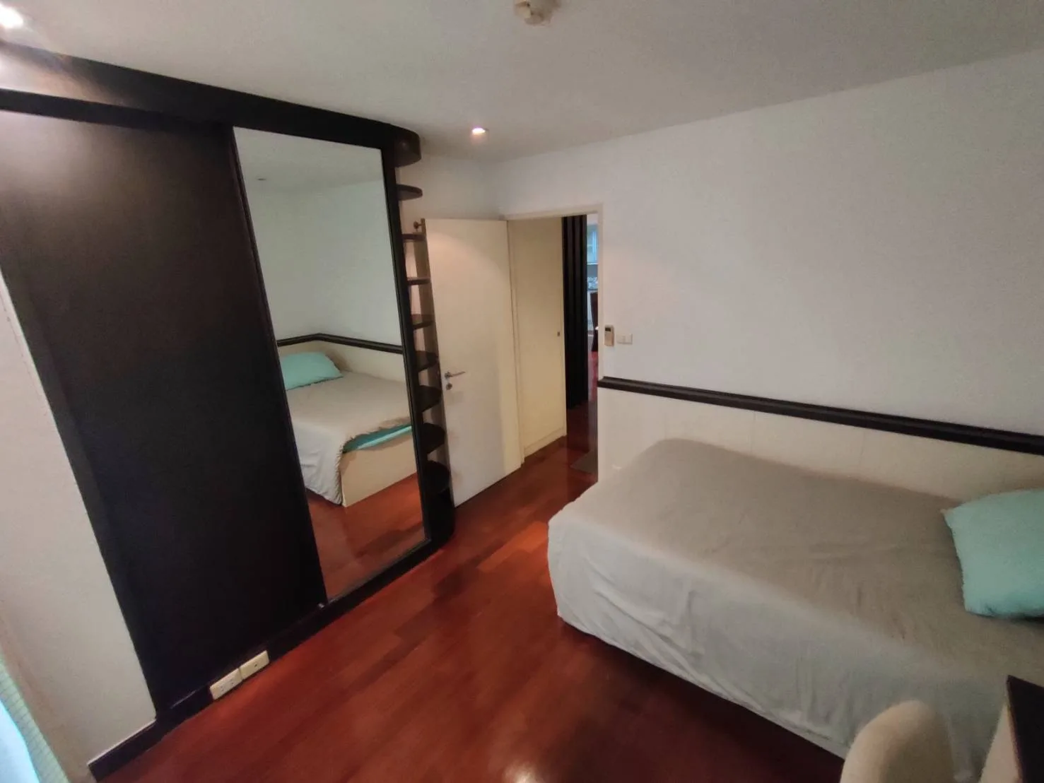 Property photos for Urbana Sukhumvit 15