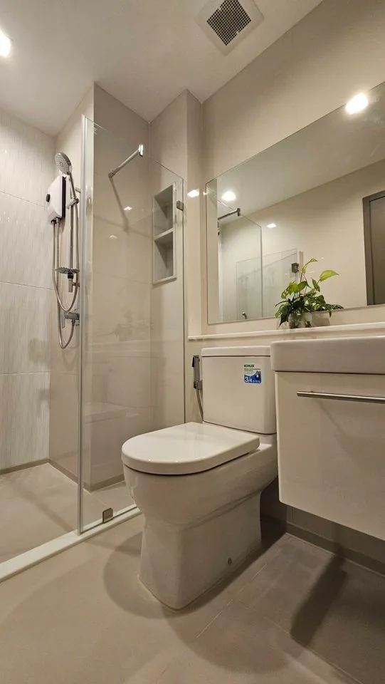 Property photos for Life Asoke Hype