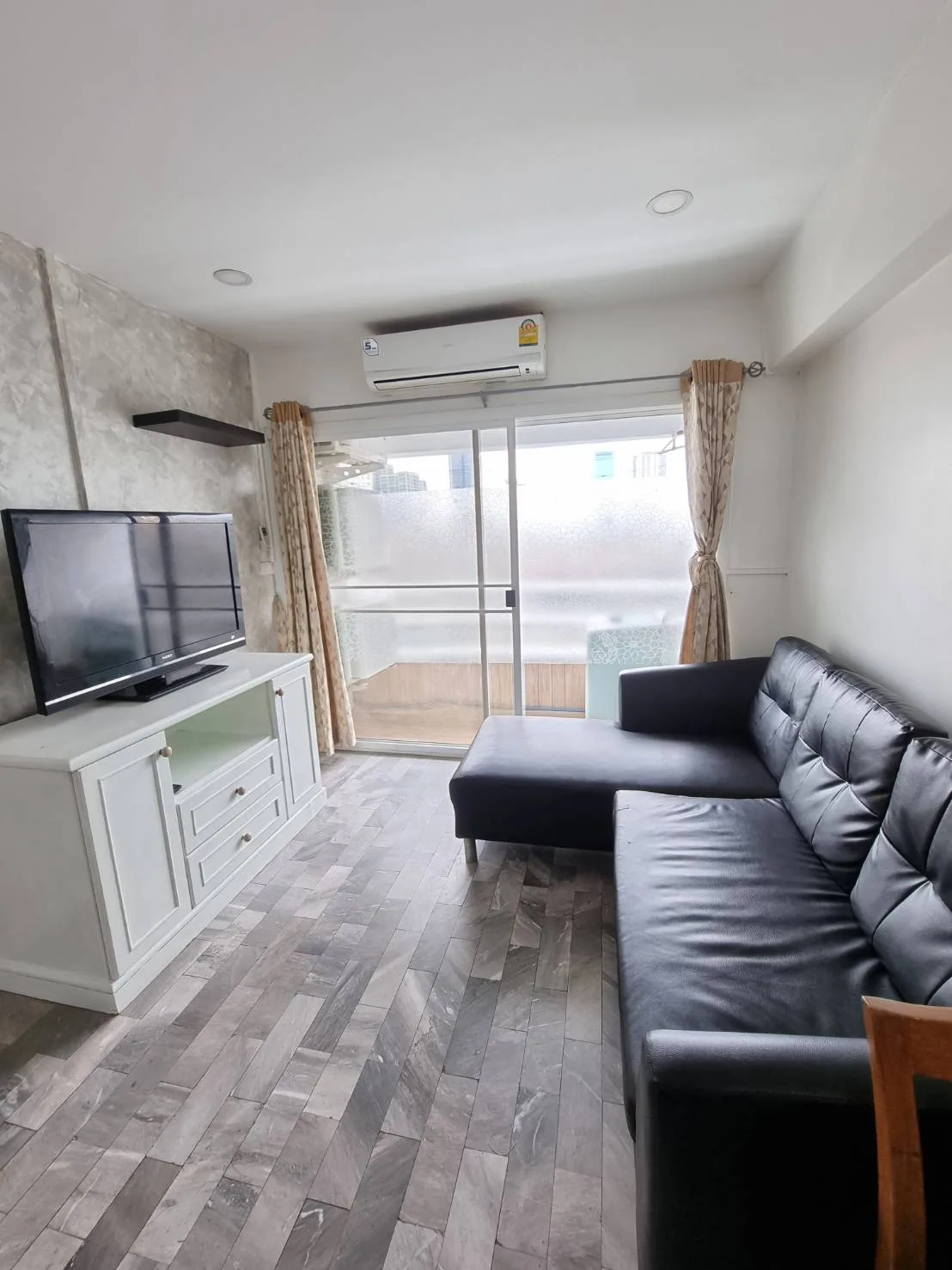 Property photos for Thonglor Tower