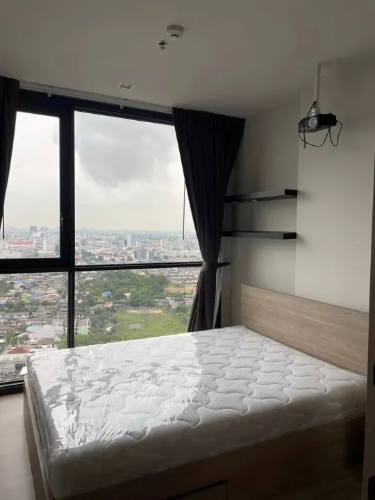 Property photos for The Line Wongsawang