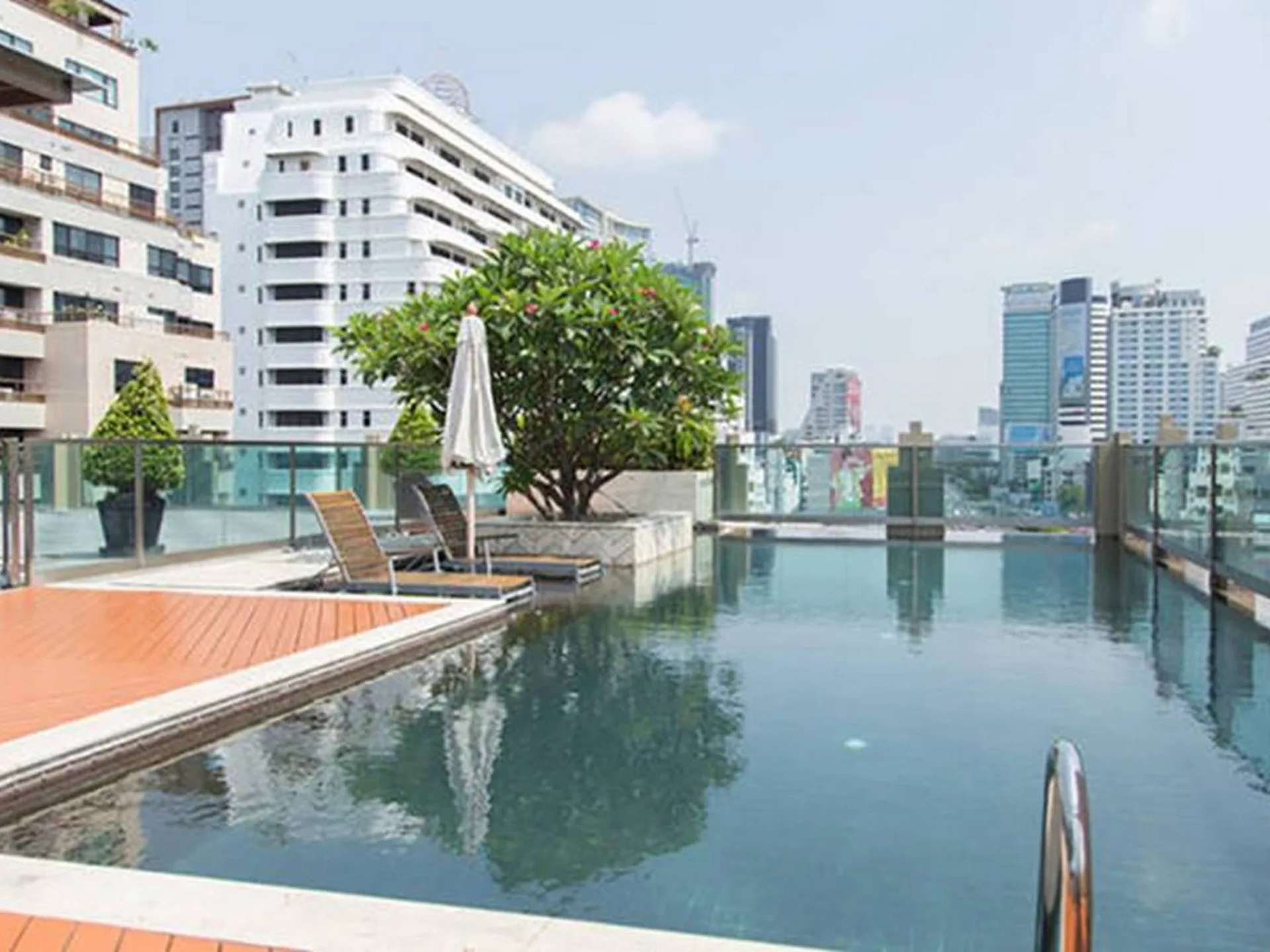 Property photos for The Crest Ruamrudee