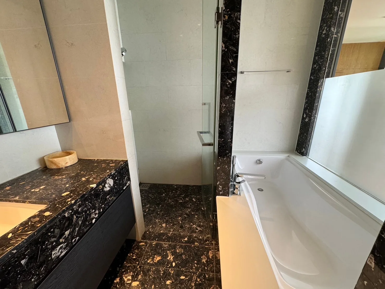 Property photos for BEATNIQ Sukhumvit 32