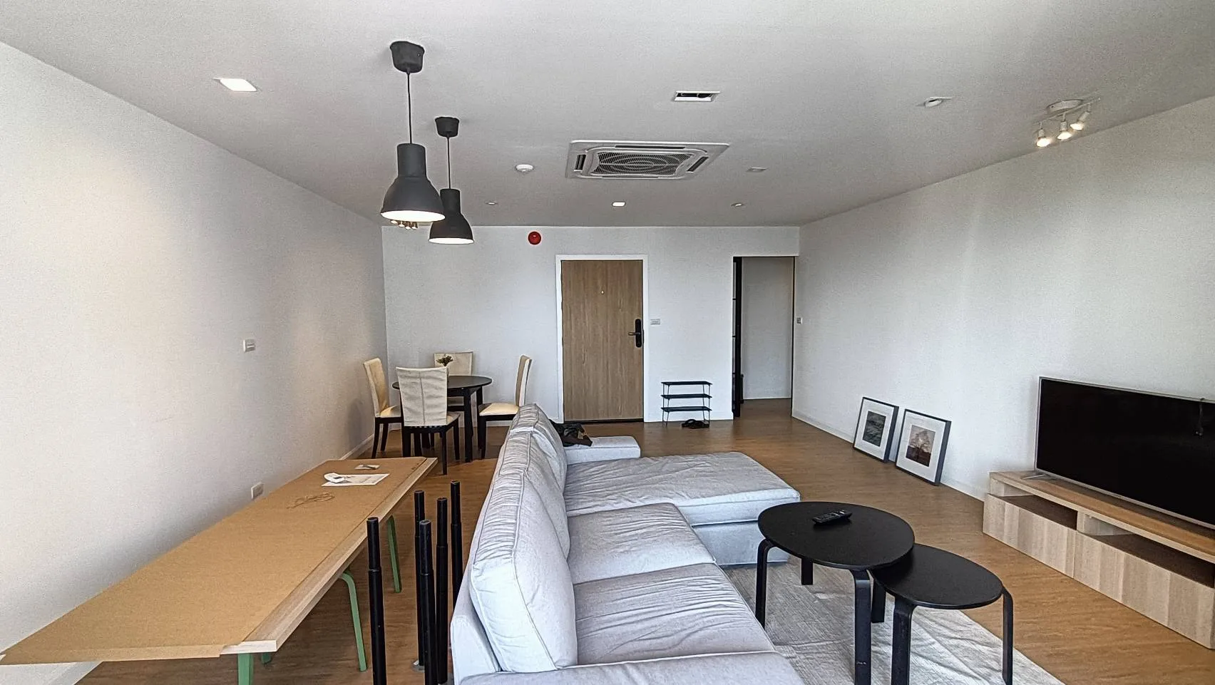 Property photos for Sampoom Garden