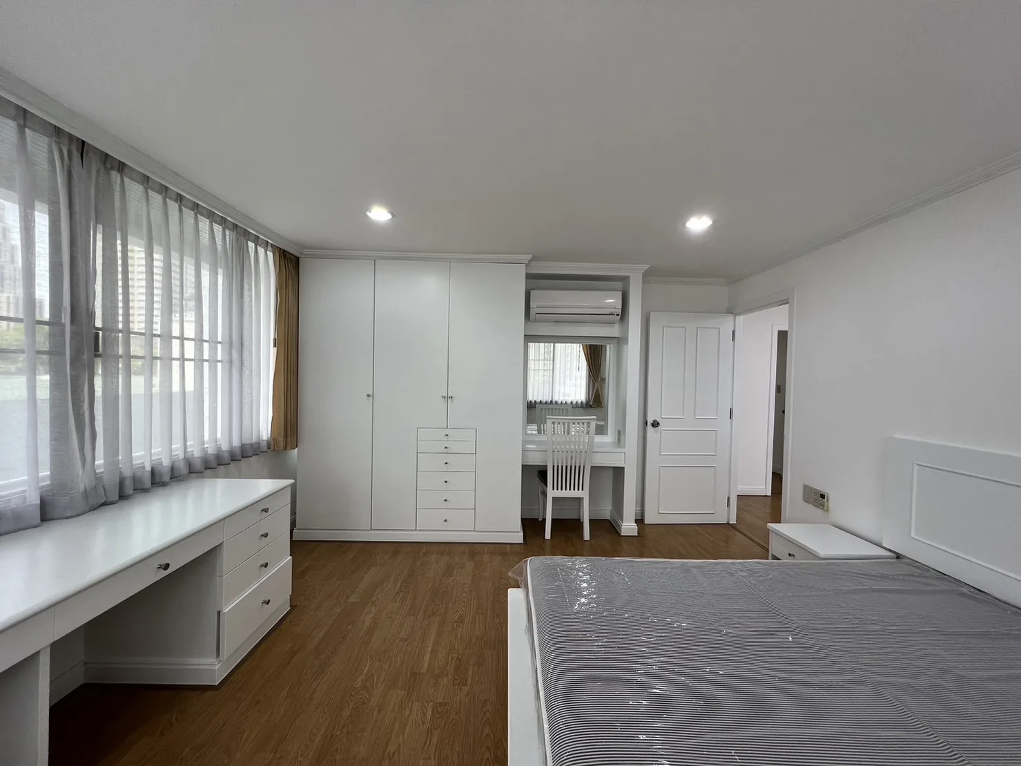 Property photos for Acadamia Grand Tower
